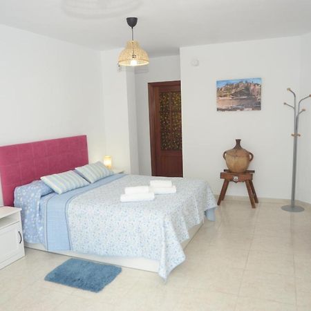 Habitacion Grande Con Terraza Privada, Malaga Centro Экстерьер фото